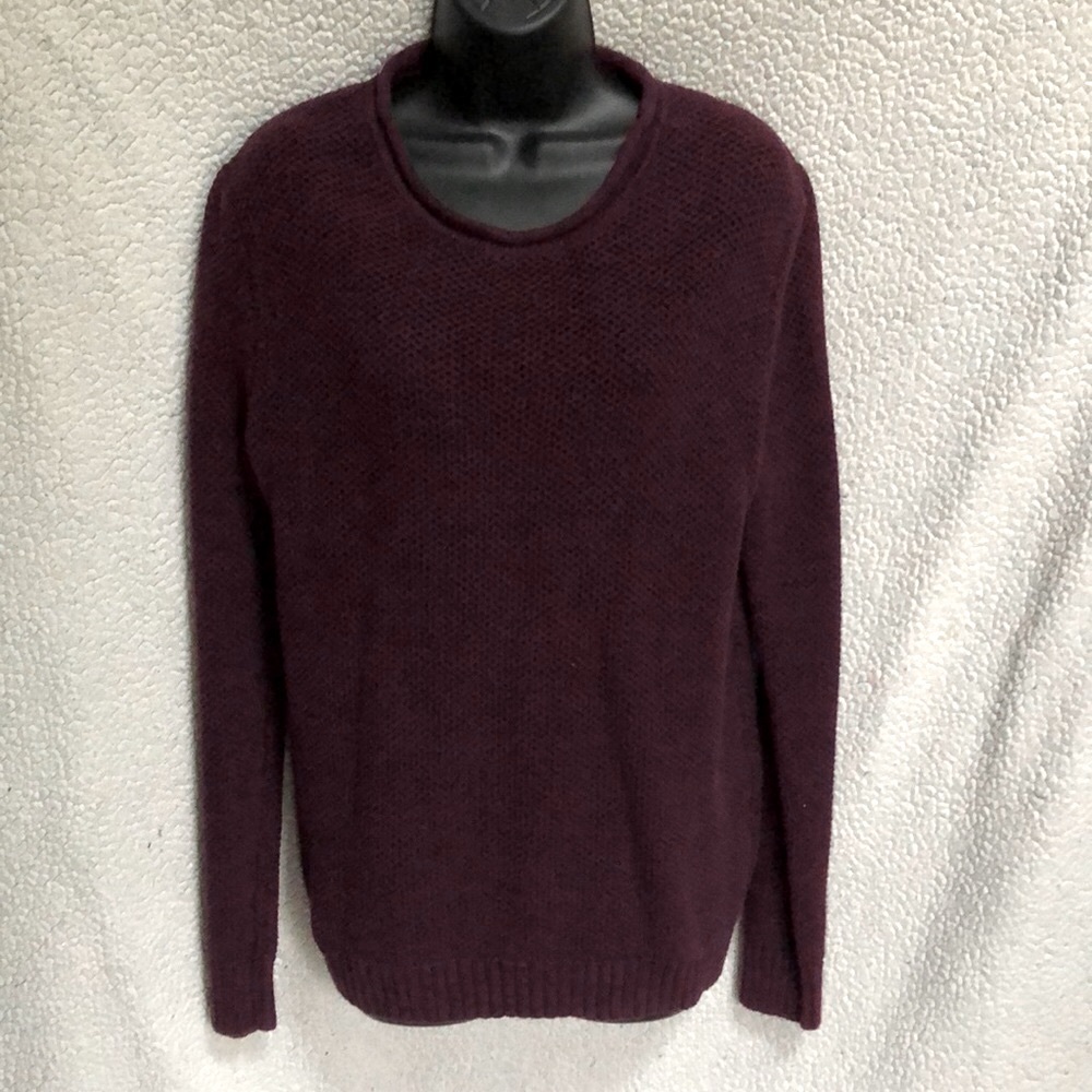 10 / $10 O’Hanlon Mills sweater in burgundy & black